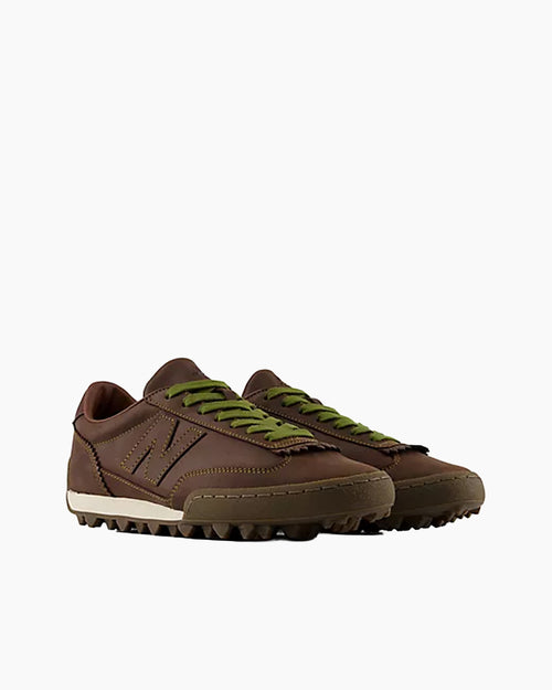 GATOR RUN / PUMPERNICKEL / RICH OAK