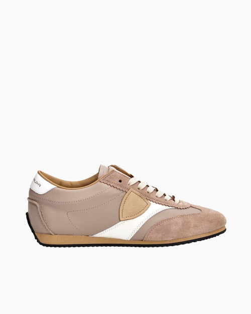 PLANCHE LOW WOMAN / VEAU DAIM MUD