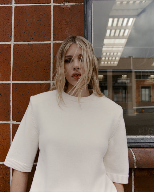SHORT SLEEVE SHOULDER KNIT / IVORY