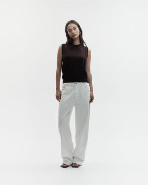 CREWNECK VEST / GANACHE