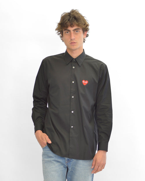 B002 UNISEX RED HEART SHIRT / BLACK