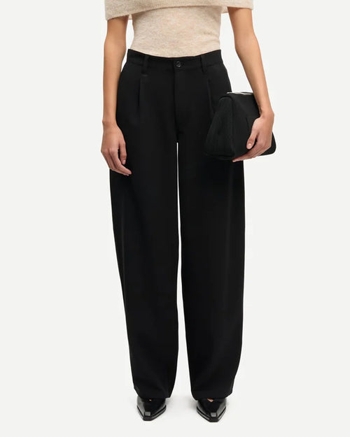 SAHARPER PLEAT TROUSERS 15790 / BLACK