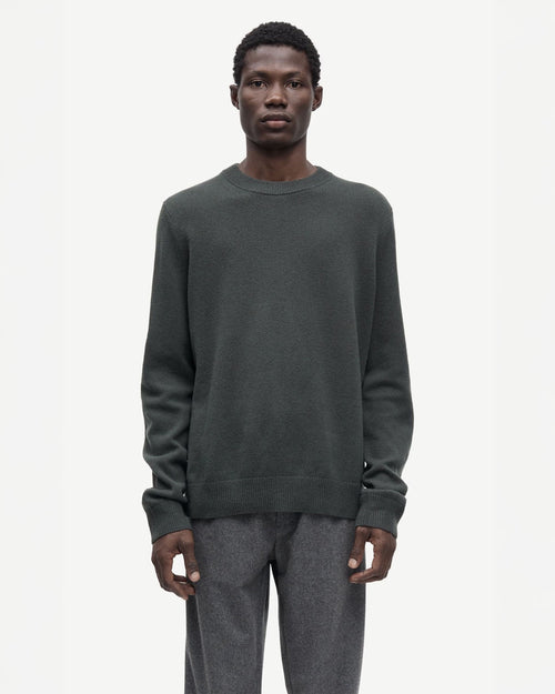 ISAK KNIT SWEATER 15010 / DARK EVERGREEN