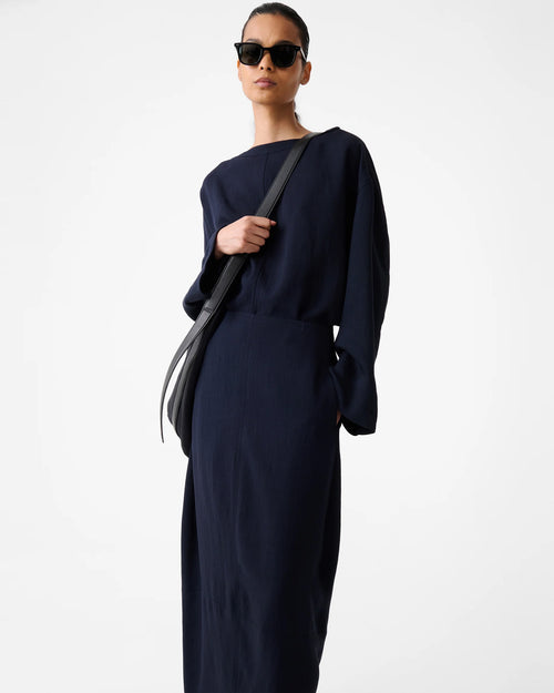 LORY TOP / DARKEST NAVY