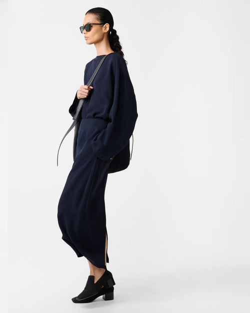 LORY TOP / DARKEST NAVY