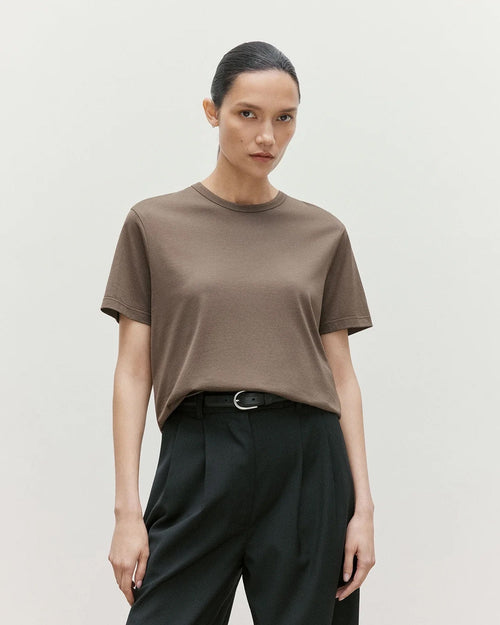 EVERYDAY T-SHIRT / DARK CEDAR