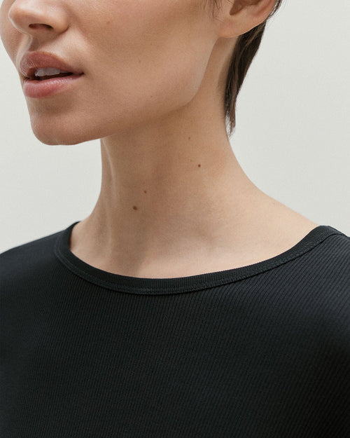 LONG SLEEVE RIBBED T-SHIRT / BLACK