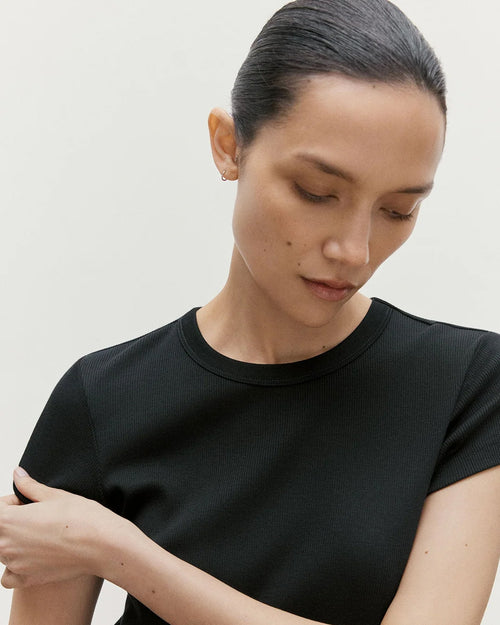 RIBBED T-SHIRT / BLACK