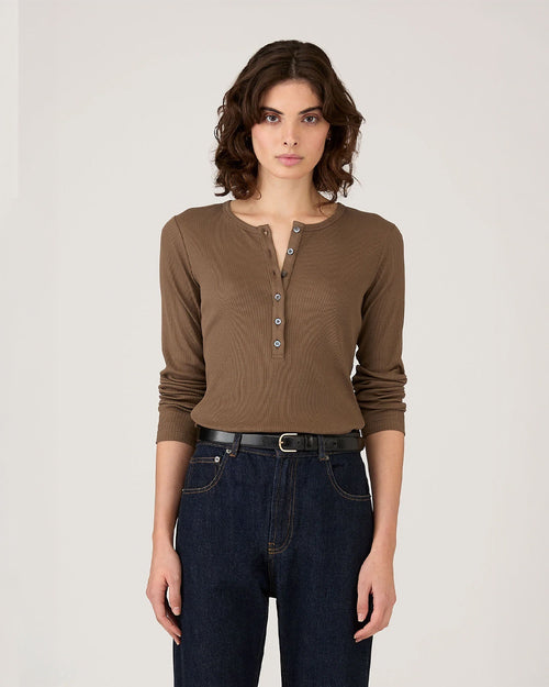 RIB HENLEY / DARK CEDAR