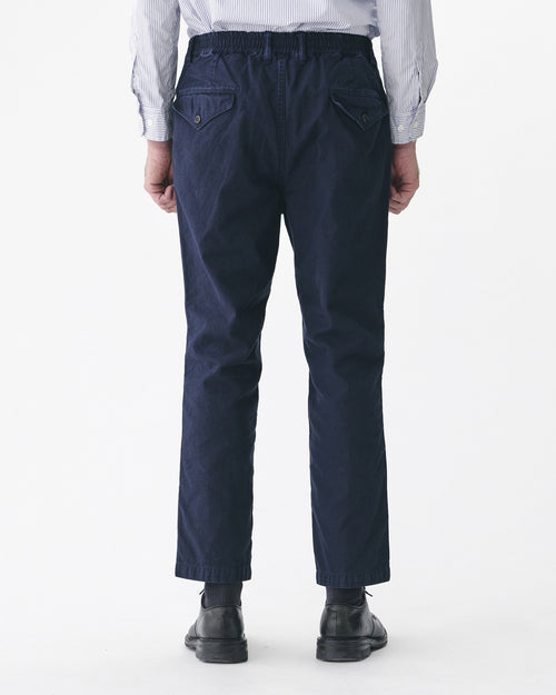 BACK SATIN TAPERED PANTS / NAVY