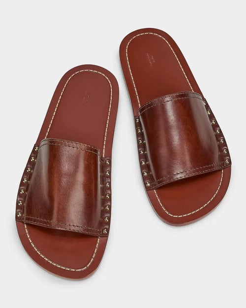 STUDDED LEATHER SLIDES / SIENNA