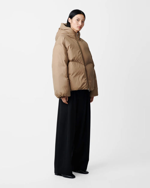 DANA PADDED COAT / BEIGE