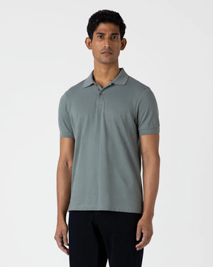 PIQUÉ POLO SHIRT / SMOKE GREEN