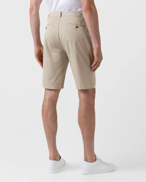 STRETCH COTTON CHINO SHORTS / LIGHT STONE