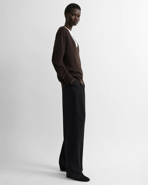 FINE V-NECK KNIT / FONDANTE