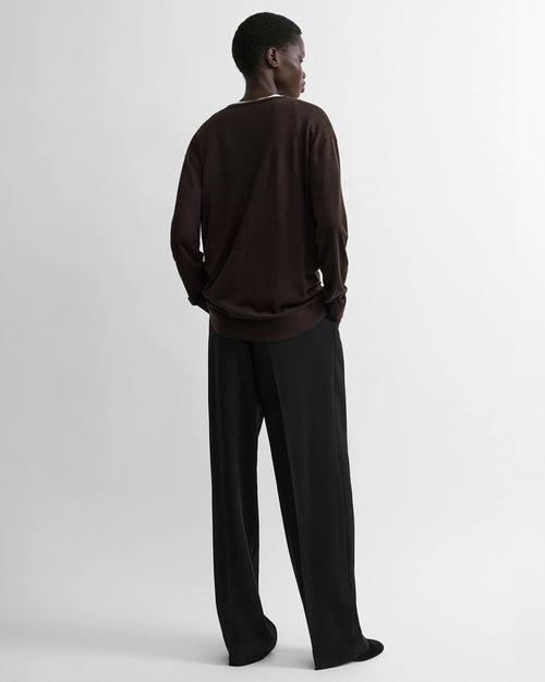 FINE V-NECK KNIT / FONDANTE