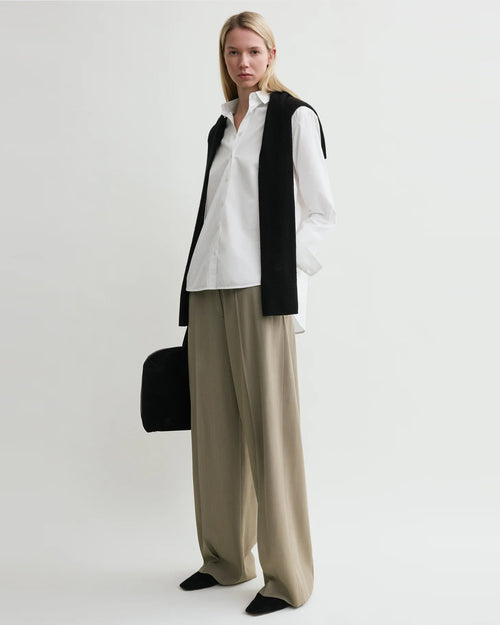 SIGNATURE COTTON SHIRT / WHITE