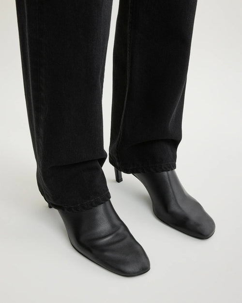 SOFT NAPPA ANKLE BOOTS / BLACK