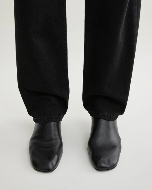 SOFT NAPPA ANKLE BOOTS / BLACK