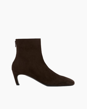 SOFT SUEDE ANKLE BOOTS / BROWN