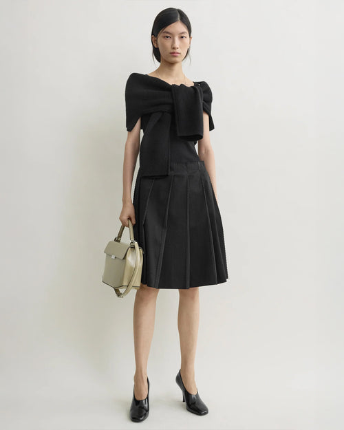 BEADED PLEAT SKIRT / BLACK