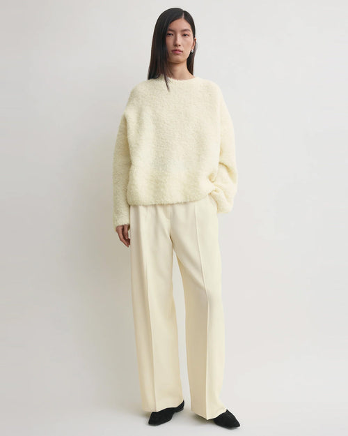 BOXY BOUCLÉ KNIT / MILK