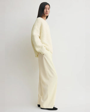 BOXY BOUCLÉ KNIT / MILK