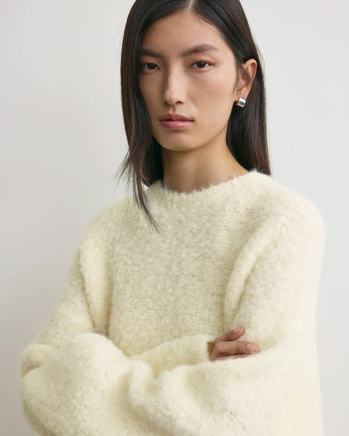 BOXY BOUCLÉ KNIT / MILK