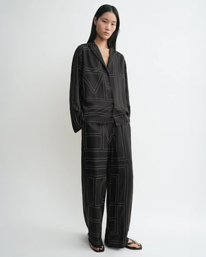 MONOGRAM SILK PJ TOP / BLACK