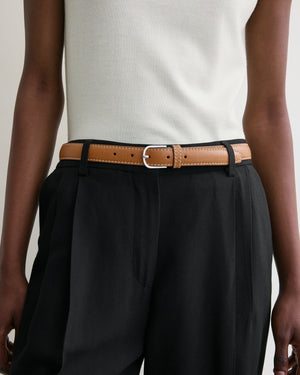 SLIM GRAINED-LEATHER BELT / TAN
