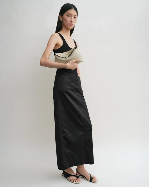 T-LOCK LEATHER CLUTCH / FAWN