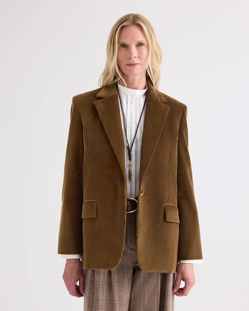JILLIAN BLAZER / PINECONE