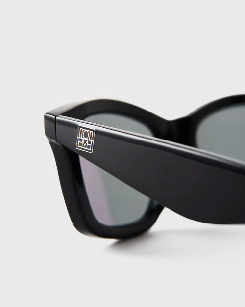 THE CLASSICS SUNGLASSES / BLACK