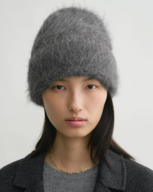 ALPACA KNIT BEANIE / DARK GREY MELANGE