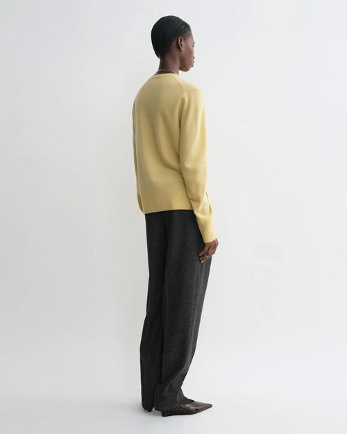 CREW-NECK CASHMERE KNIT / SOFT YELLOW