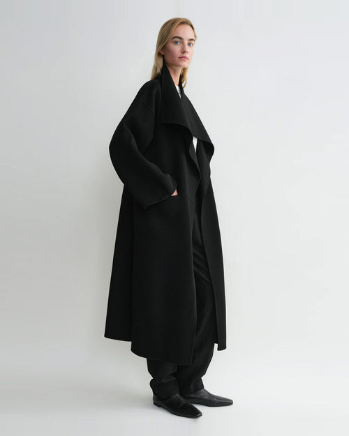 SIGNATURE WOOL CASHMERE COAT / BLACK