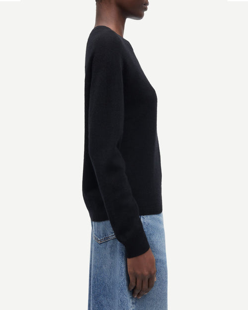BOSTON O-NECK 6304 / BLACK
