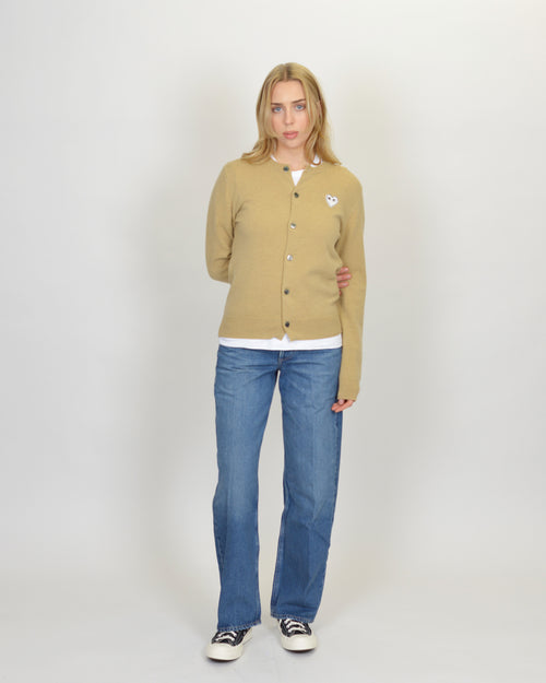 N065 WOMENS WHITE HEART CARDIGAN/ CAMEL (XXS)
