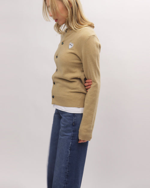 N065 WOMENS WHITE HEART CARDIGAN/ CAMEL (XXS)