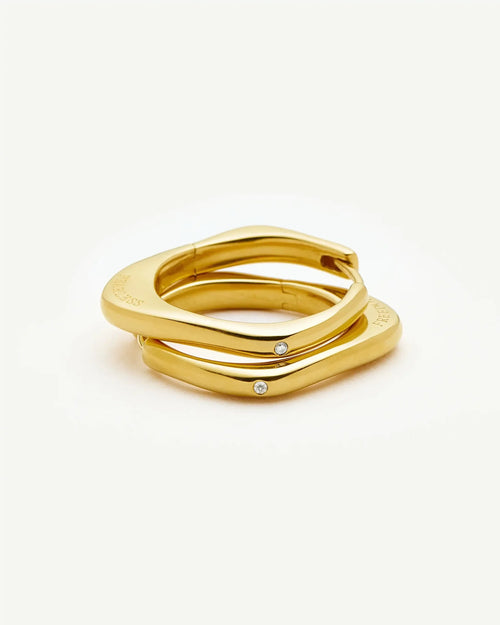 HARRIS REED FEARLESS MEDIUM HOOP EARRINGS / GOLD