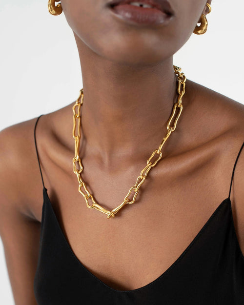 MOLTEN TWISTED INFINITY CHAIN NECKLACE / GOLD