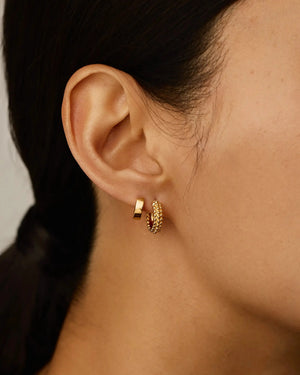 MINI BAYA HOOP EARRINGS / GOLD