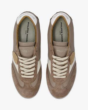 PLANCHE LOW WOMAN / VEAU DAIM MUD