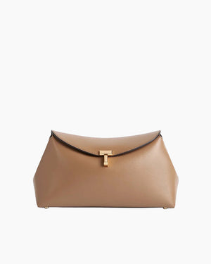T-LOCK LEATHER CLUTCH / CAMEL
