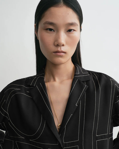 MONOGRAM SILK PJ TOP / BLACK