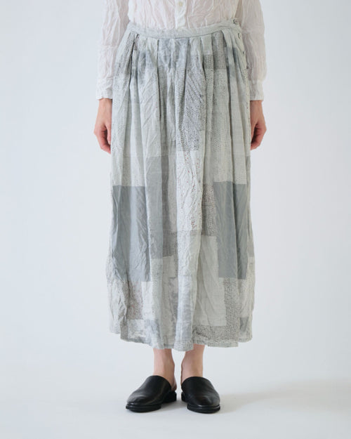 TSUGIHAGI PRINT SKIRT / IVORY