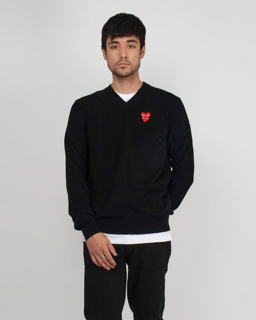 N074 DOUBLE RED  HEART V-NECK SWEATER / BLACK