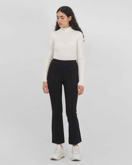THE RIBBED TURTLENECK - IVORY – THE CURATED